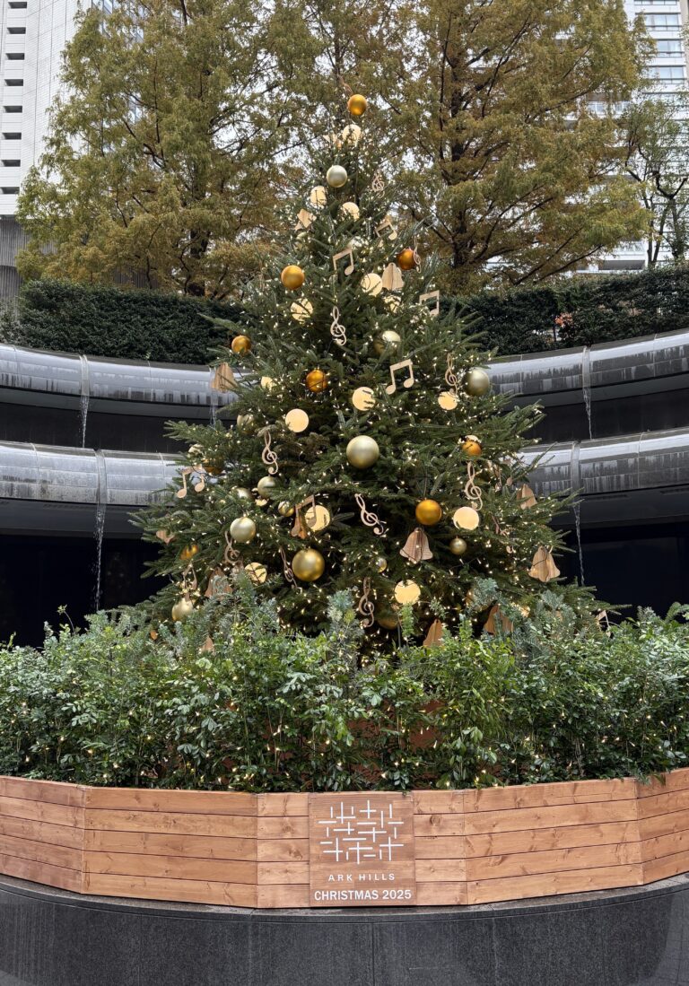 ark hills 2025 クリスマスツリー