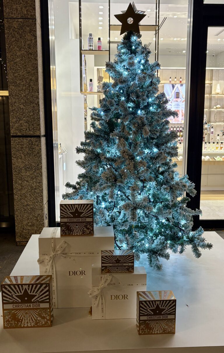 dior xmas tree